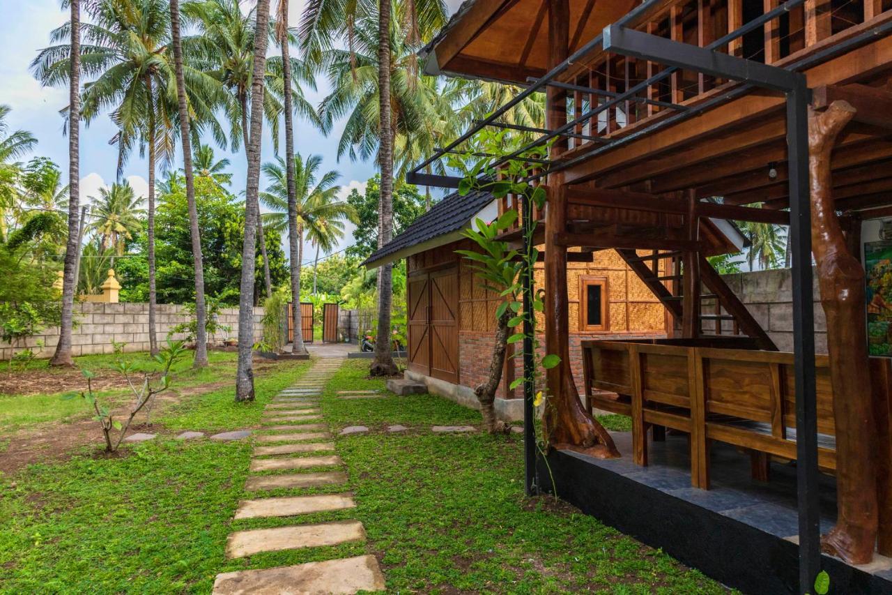 Tahlia'S Villa Sorongjukung Exterior foto
