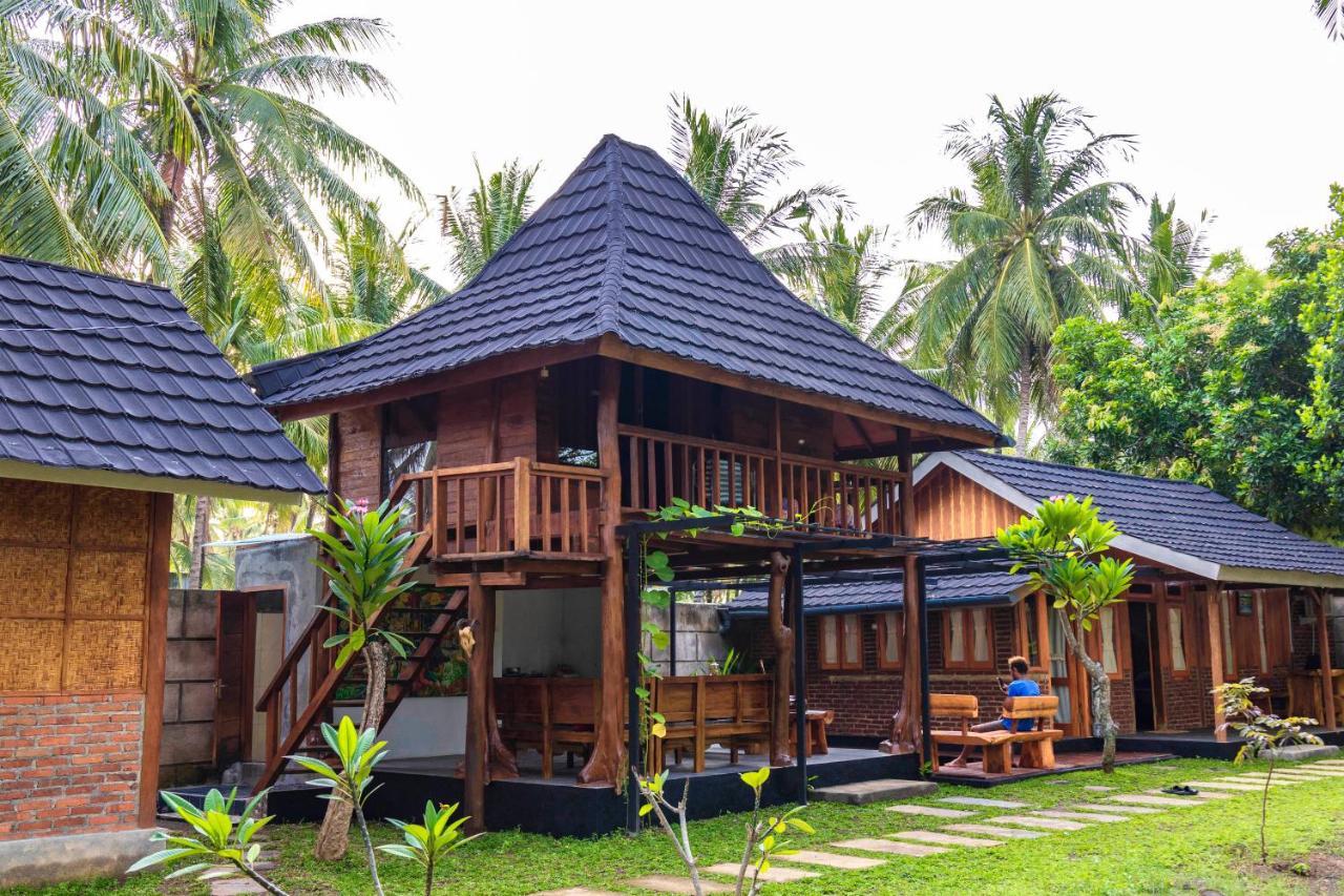 Tahlia'S Villa Sorongjukung Exterior foto