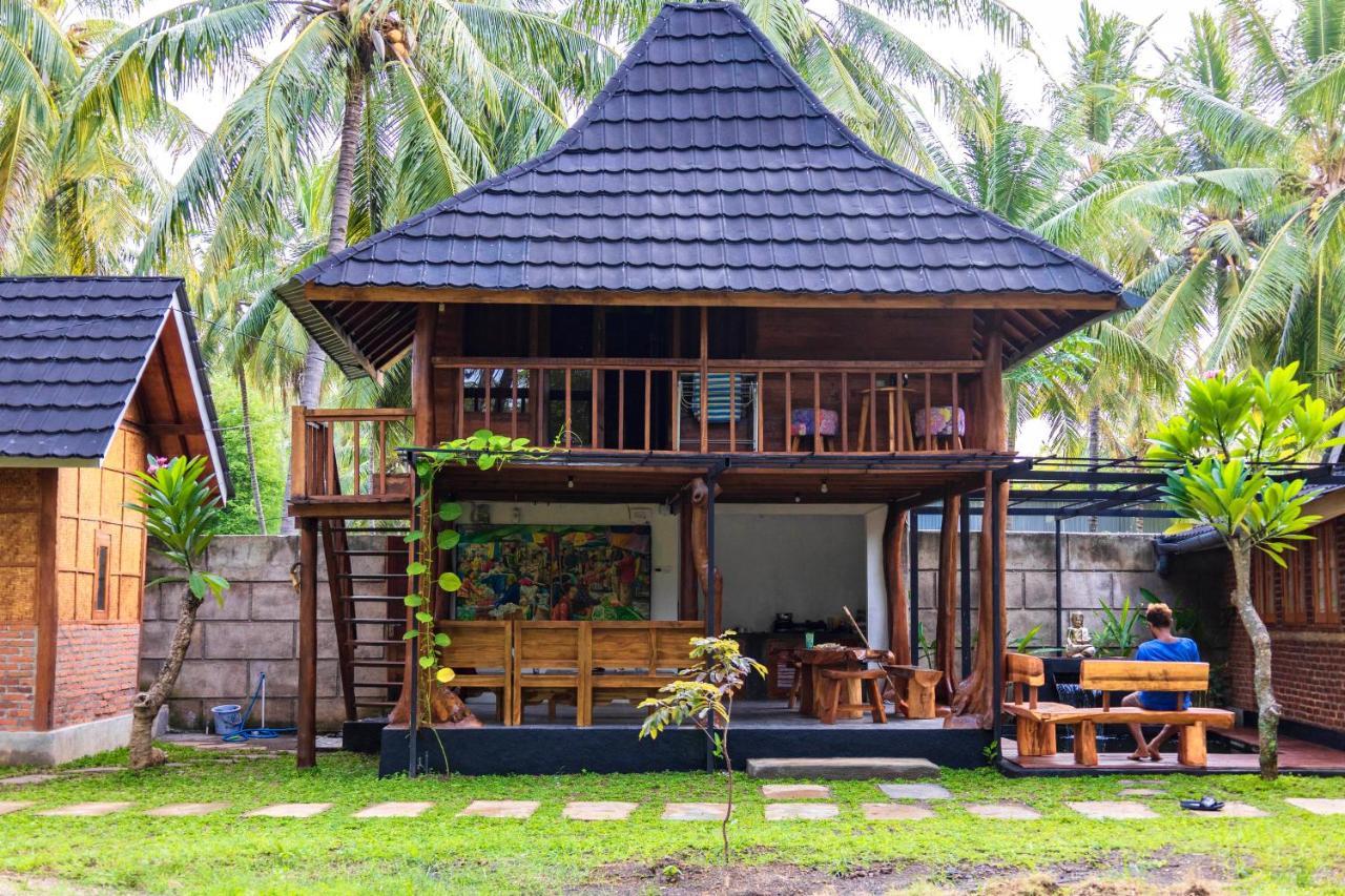 Tahlia'S Villa Sorongjukung Exterior foto