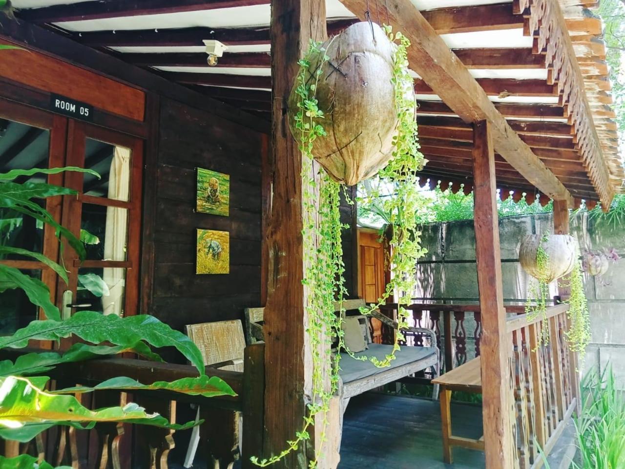 Tahlia'S Villa Sorongjukung Exterior foto