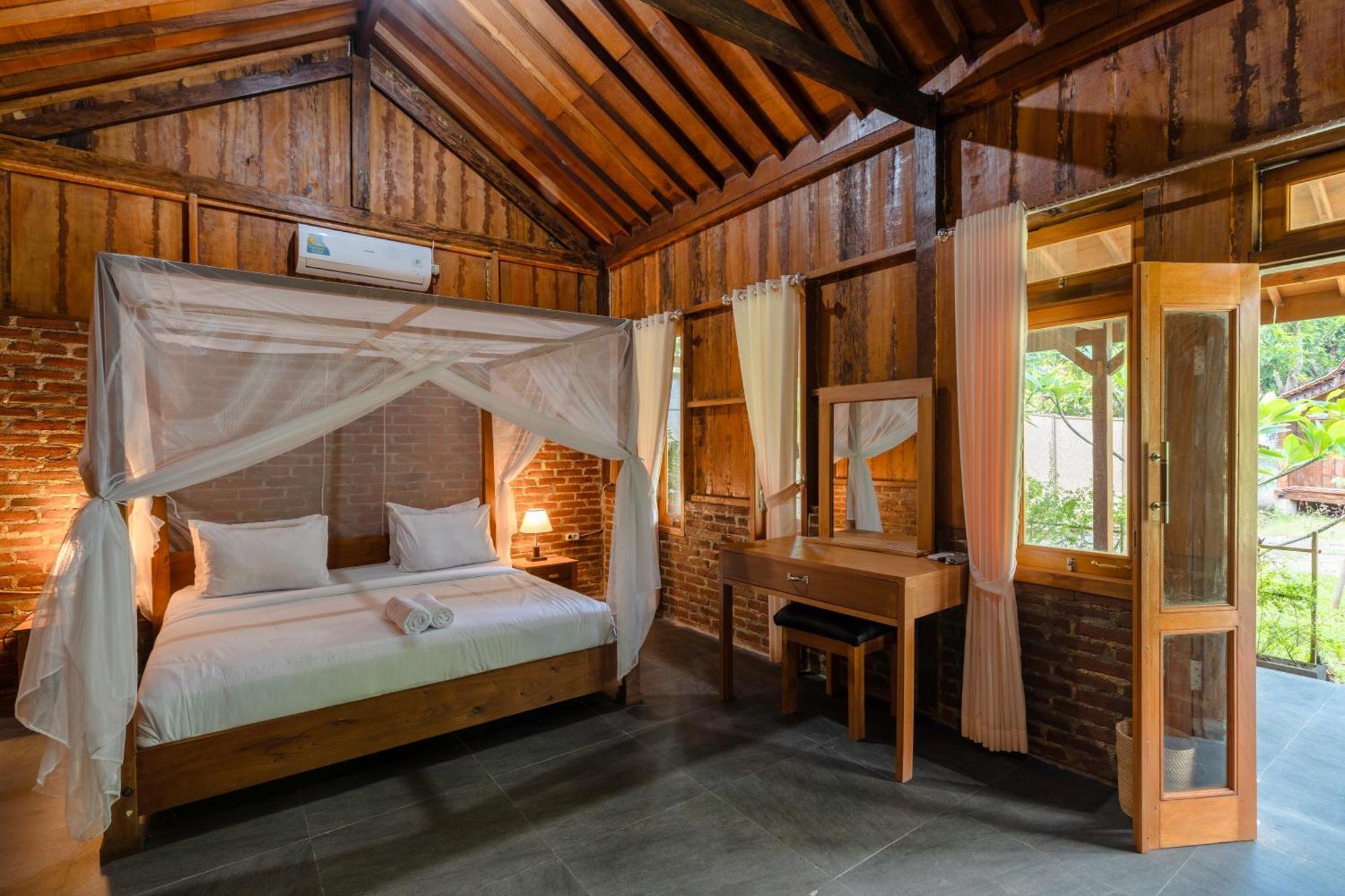 Tahlia'S Villa Sorongjukung Exterior foto