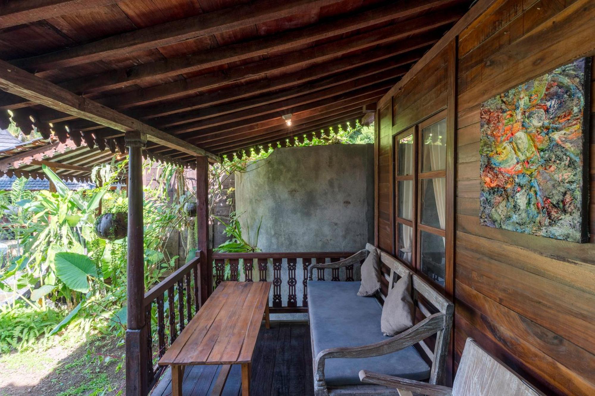 Tahlia'S Villa Sorongjukung Exterior foto